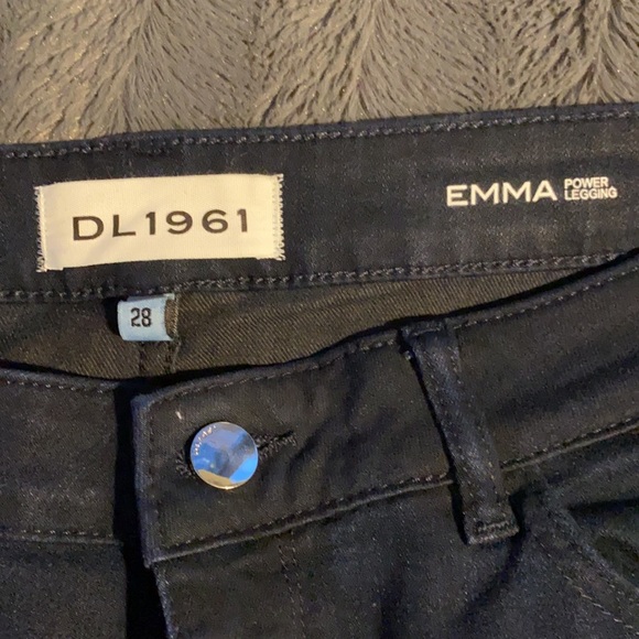 DL1961 dark denim power legging - Picture 3 of 4